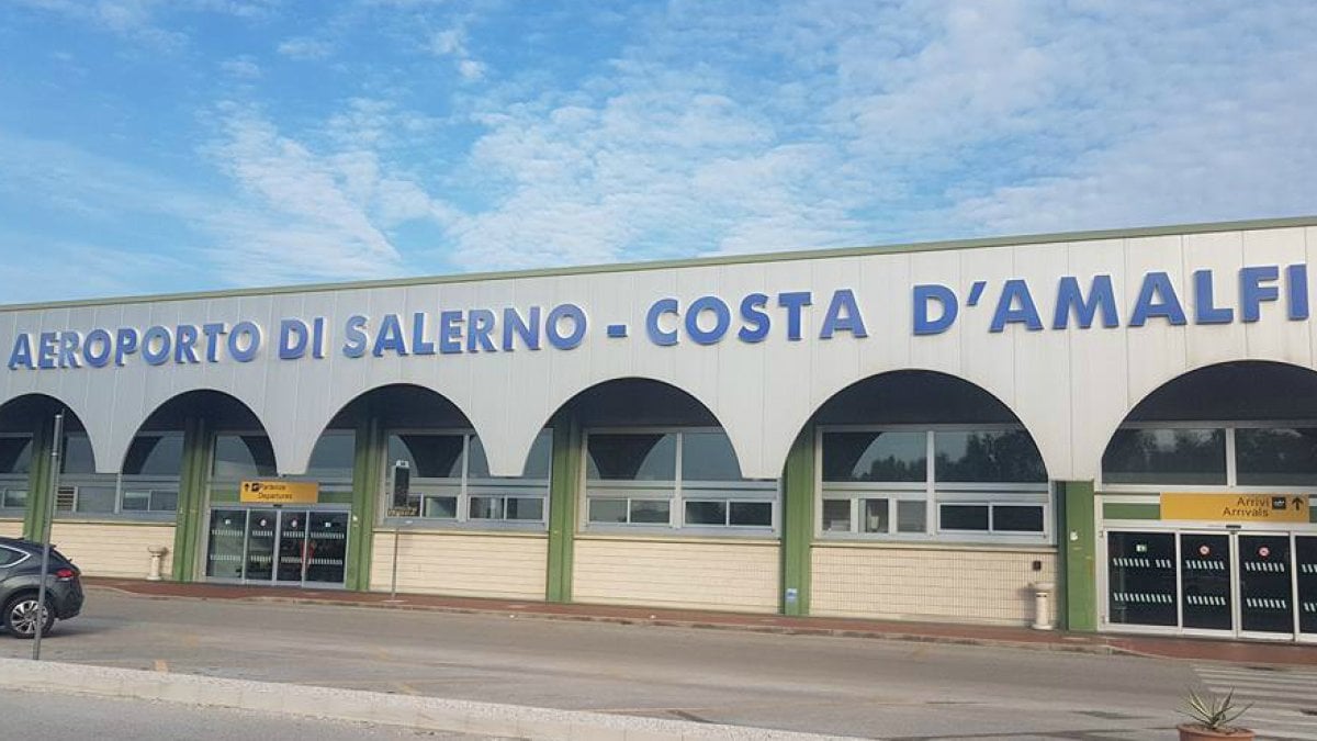 La sentenza integrale con cui il TAR ha annullato i decreti che sancivano la compatibilità ambientale ed urbanistica del Master Plan dell’Aeroporto di Salerno