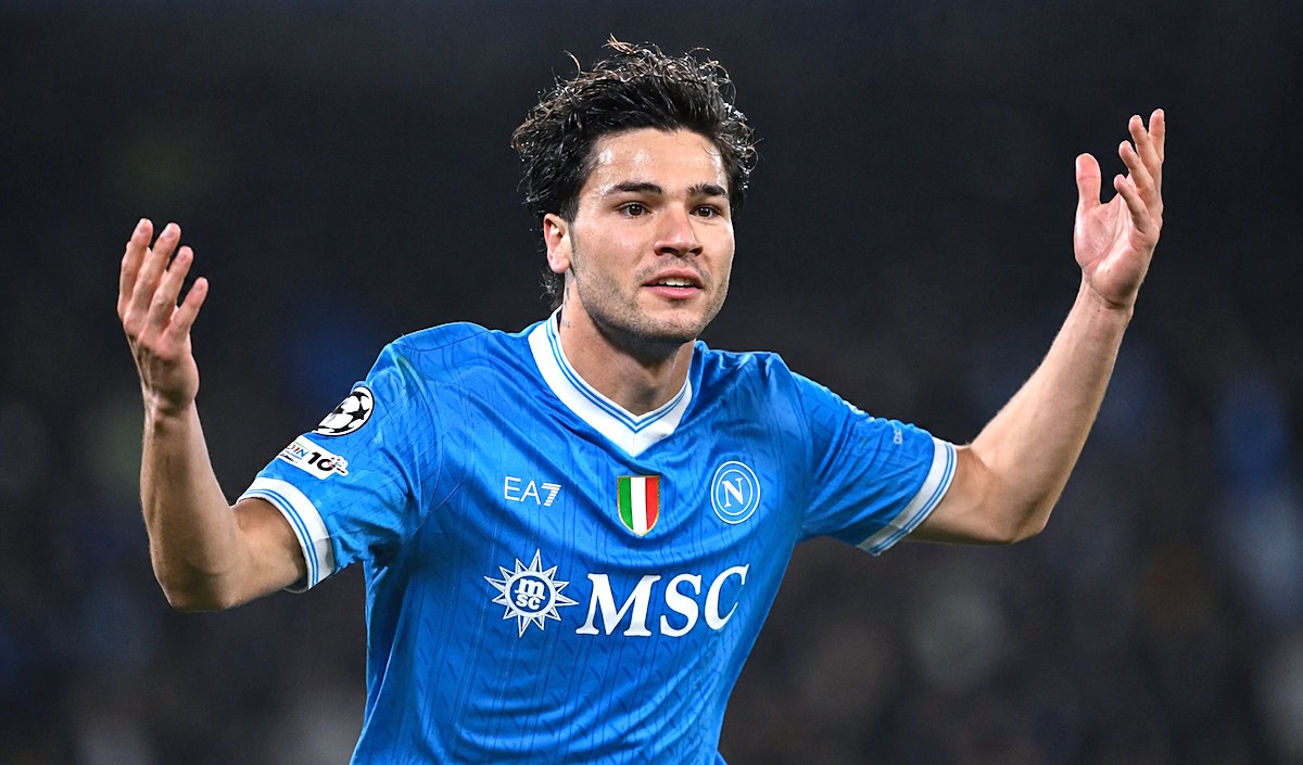 Napoli tra campo e mercato: blindato Vergara fino al 2031, esplode il caso Lukaku mentre si stringe per il sostituto di Buongiorno